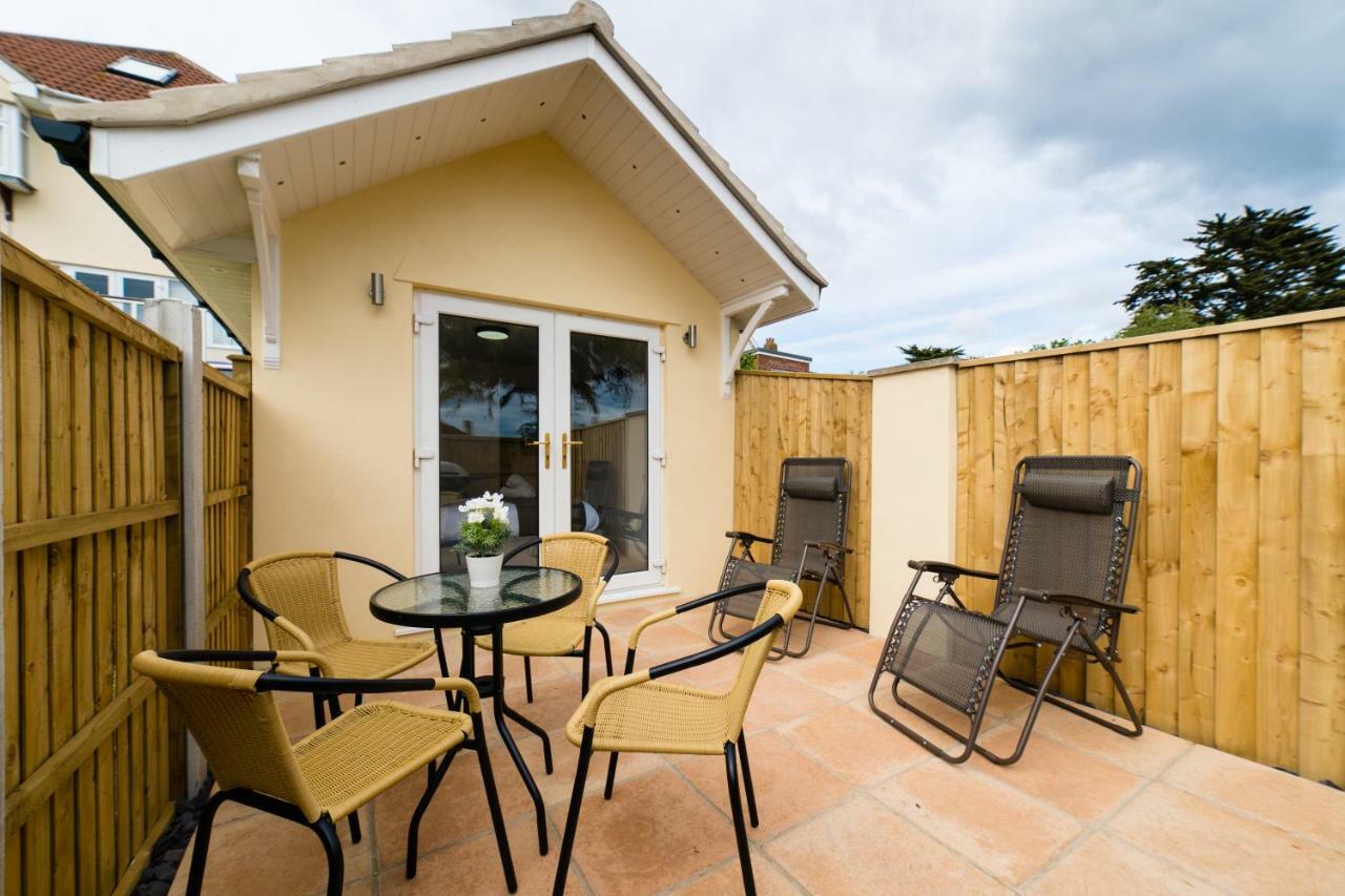 Ferienwohnung Sea Breeze Poole Exterior foto
